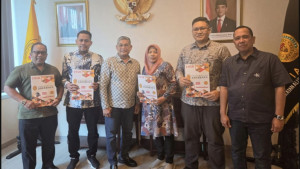 Rektor Universitas Jayabaya Kukuhkan Dekanat Baru Fakultas Hukum, Perkuat Kualitas Akademik dan Daya Saing Lulusan